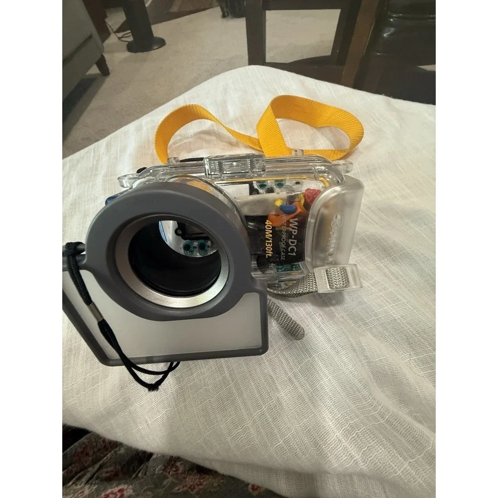 CANON Waterproof Camera Case WP-DC1‎ 40m/130ft Used